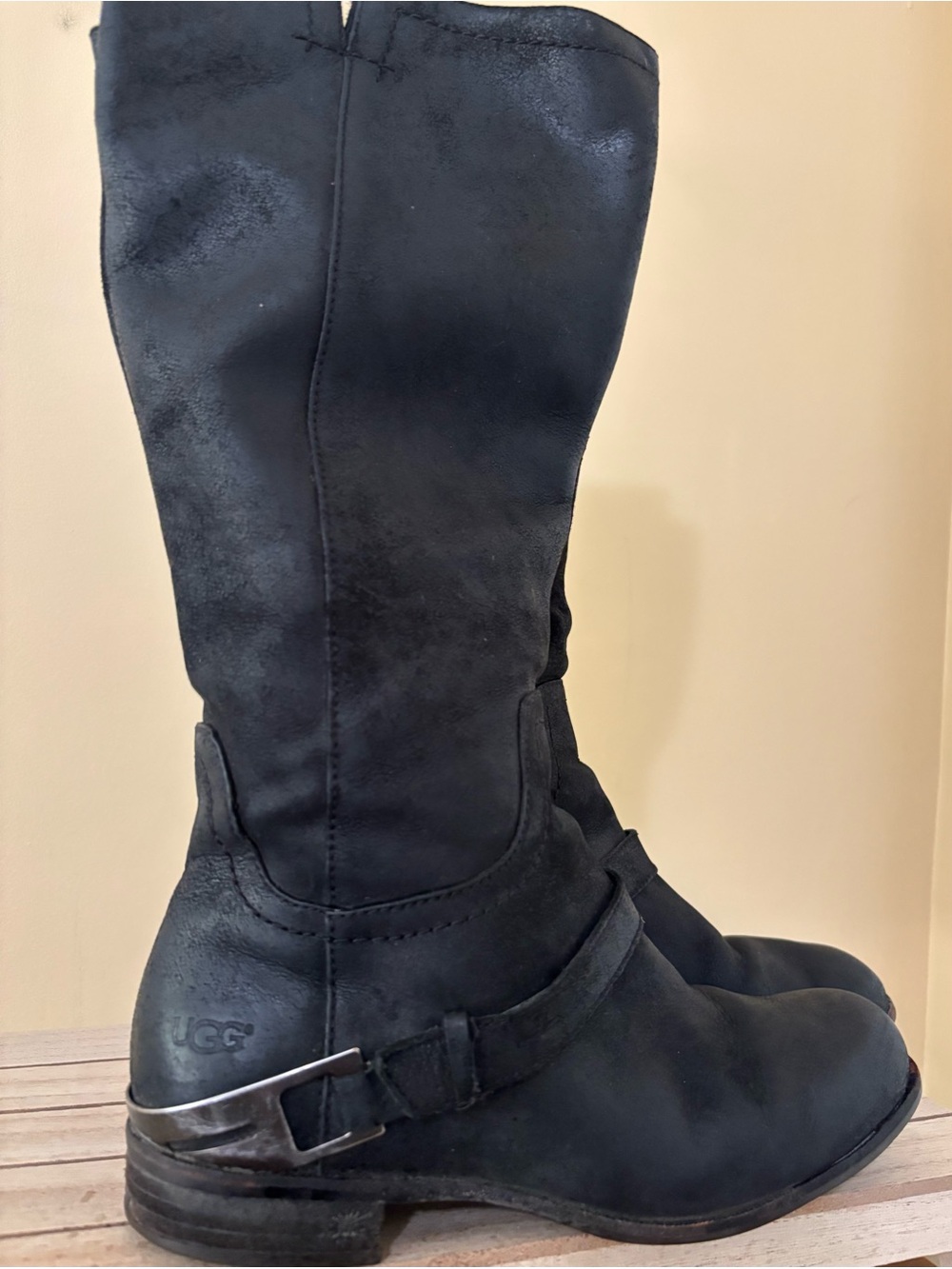 UGG| Channing II Black Distressed Leather Knee Riding Boots w/Metal Heel Sz 9